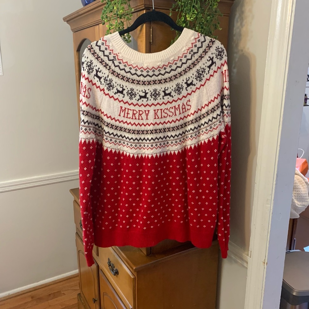 H&M Merry Kissmas Sweater